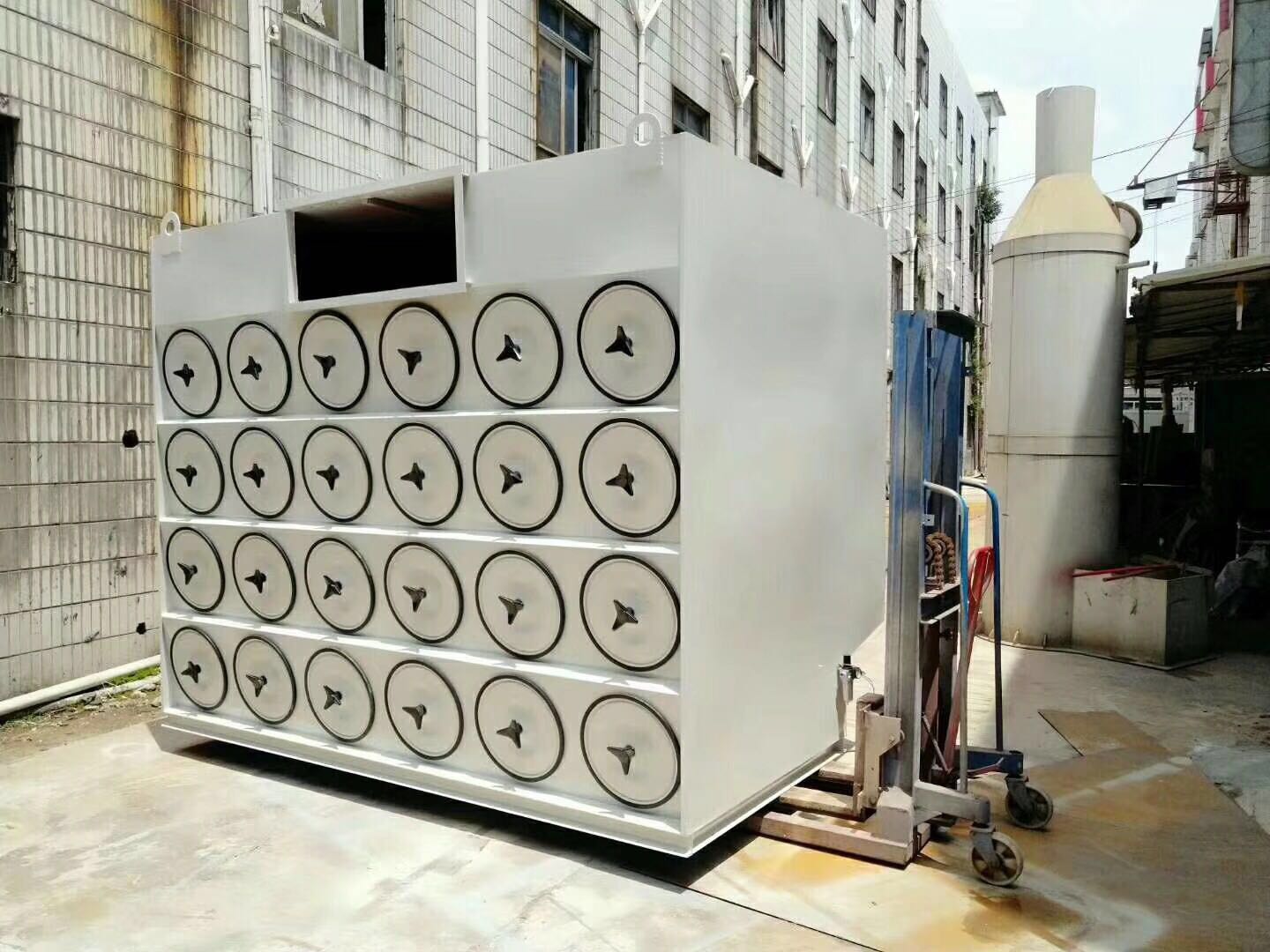 濾綠深筒除塵器裝車 濾綠深筒除塵器裝車