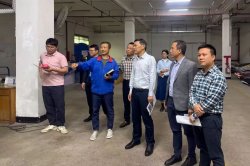 東莞市生態(tài)環(huán)境局副局長吳對林督導(dǎo)厚街鎮(zhèn)污染天氣應(yīng)對工作